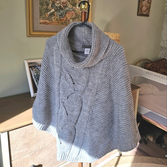 Elsamonda Italian Knit Sweater Cape / Poncho Cowl-Neck - Picture 6 of 7